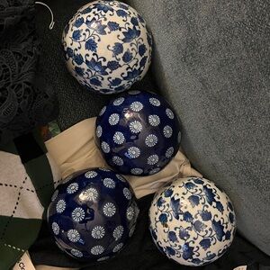 4- Red Lantern 6-in Diameter Blue a d white Blown Glass Gazing Ball set